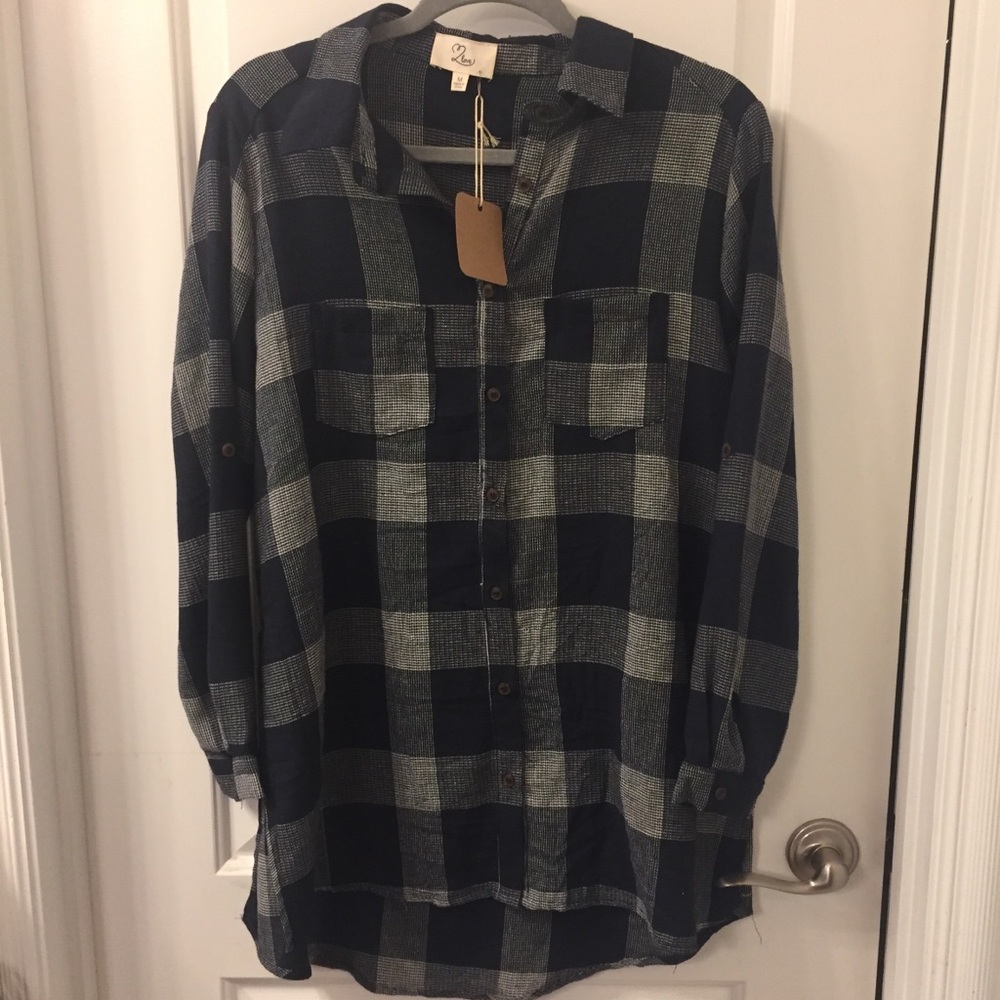 Boutique NWT Navy Gray Plaid Tunic